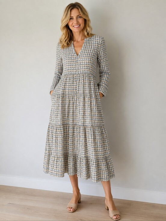 Hampton House Dresses & Skirts - ❤️ HAMPTON HOUSE TIERED LONG SLEEVE MIDI DRESS, SMALL